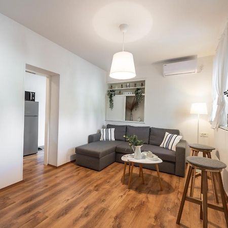 Apartment Near Old Town, Free Parking & Huge Garden Dubrovnik Exteriör bild