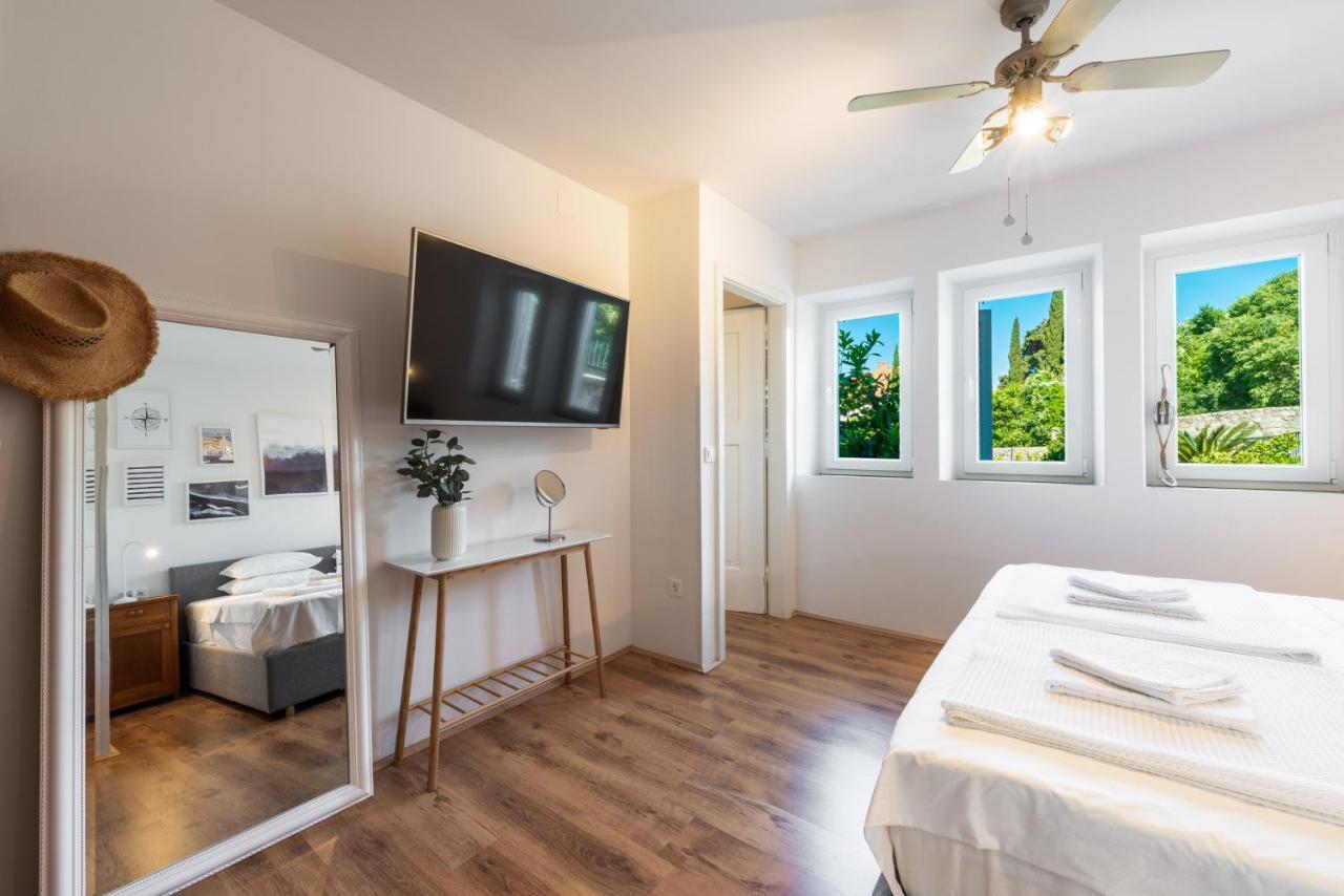 Apartment Near Old Town, Free Parking & Huge Garden Dubrovnik Exteriör bild