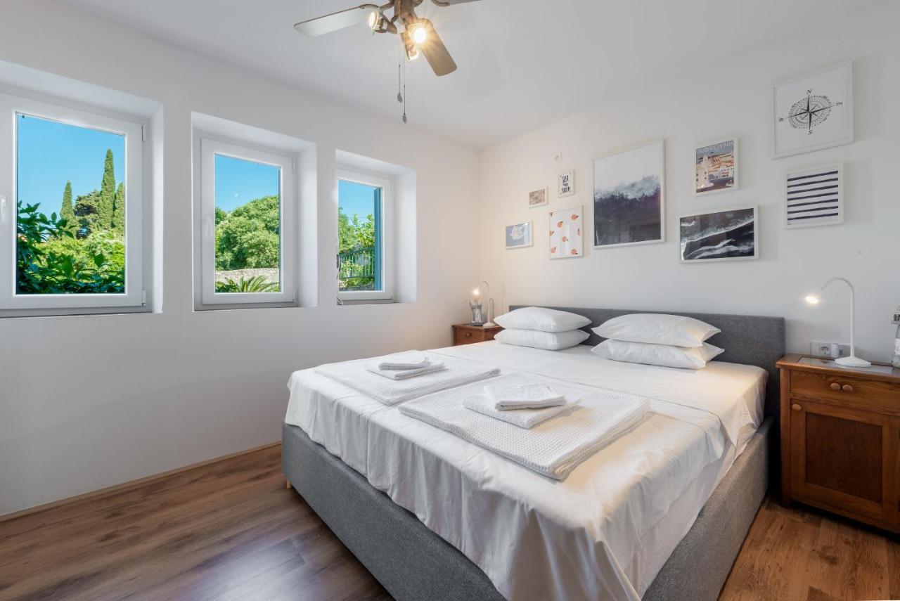 Apartment Near Old Town, Free Parking & Huge Garden Dubrovnik Exteriör bild