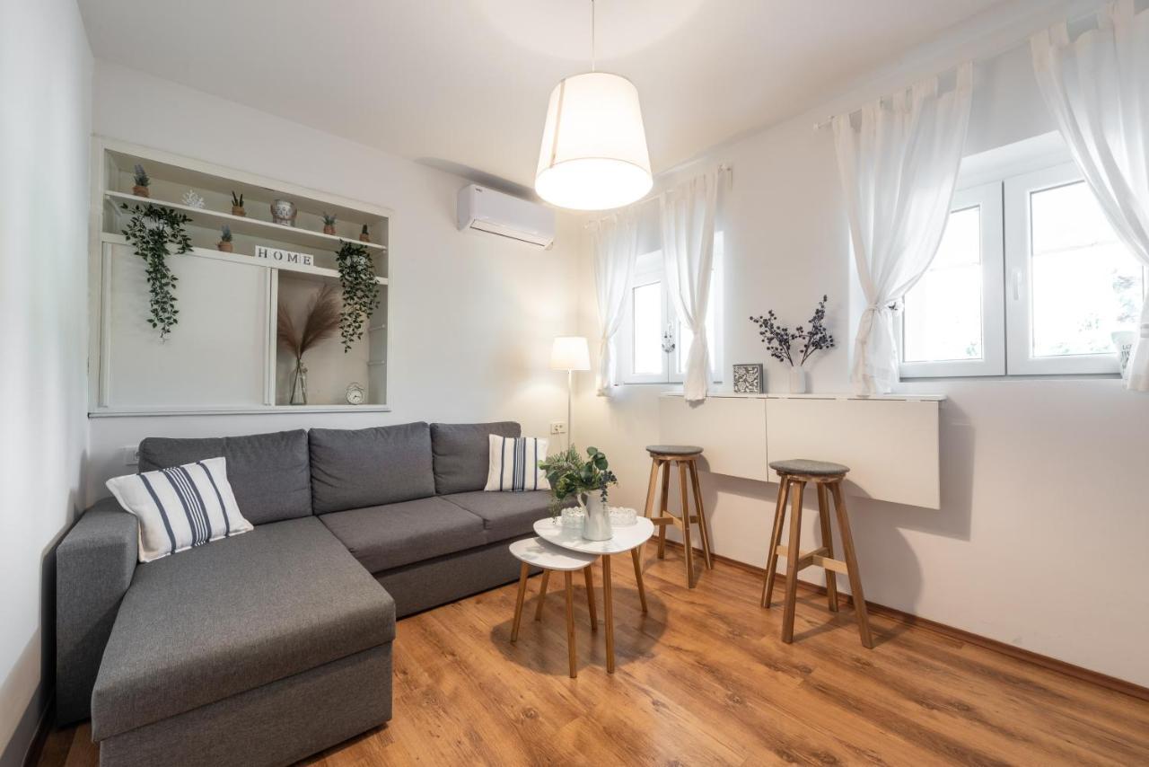 Apartment Near Old Town, Free Parking & Huge Garden Dubrovnik Exteriör bild
