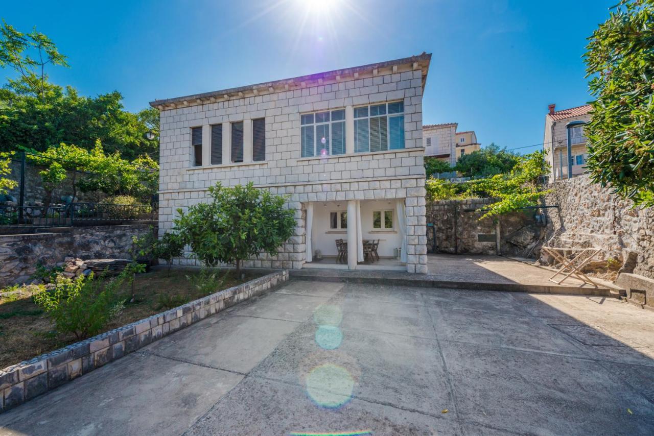 Apartment Near Old Town, Free Parking & Huge Garden Dubrovnik Exteriör bild